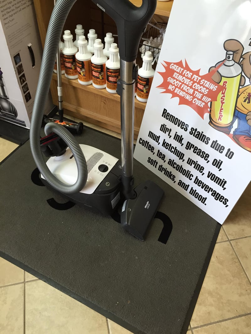 albany vacuum store